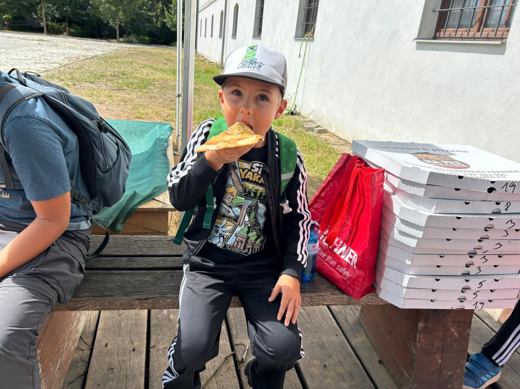 ca46cf7e-b054-4ded-876b-615973b0656d.jpeg